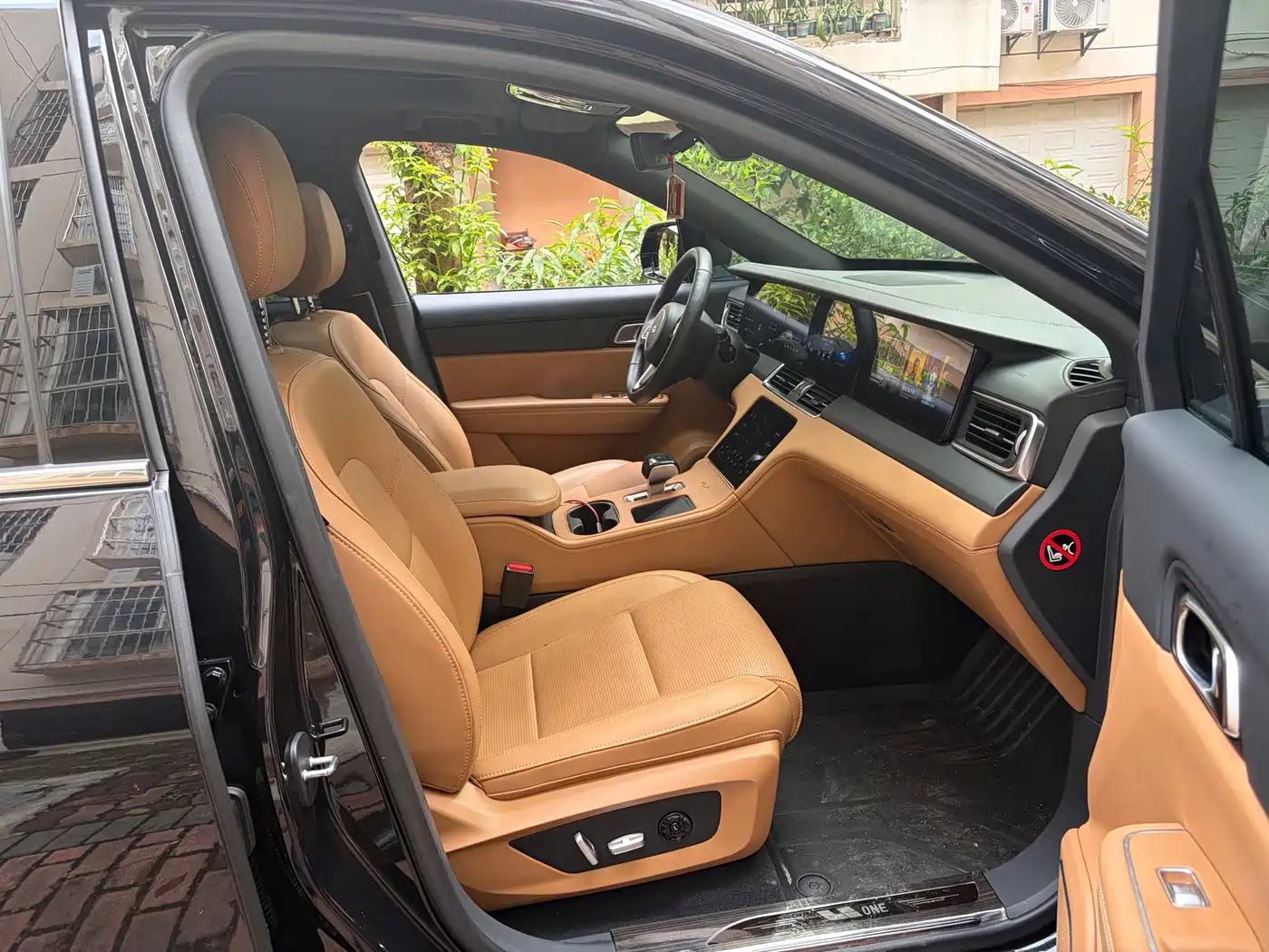 Фото 6 - Li Auto Li ONE
