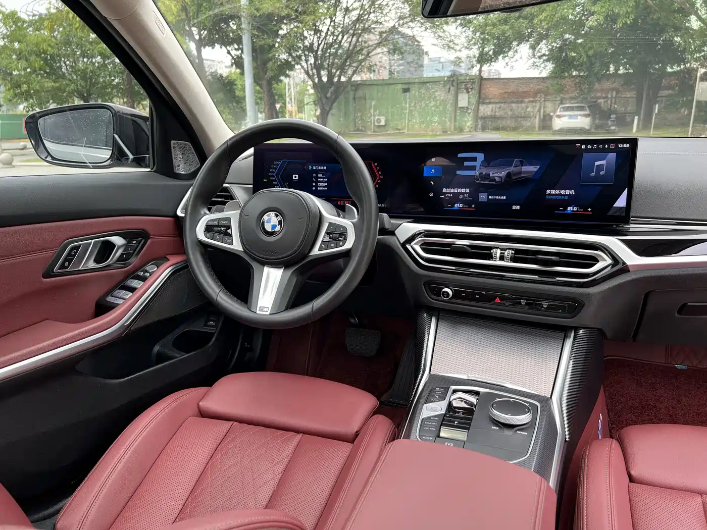 BMW 3 Series 2023 325Li M Sport Black Night Package фото 21