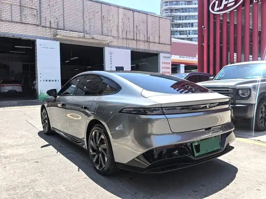 Фото 9 - Dongfeng Yipai eπ007