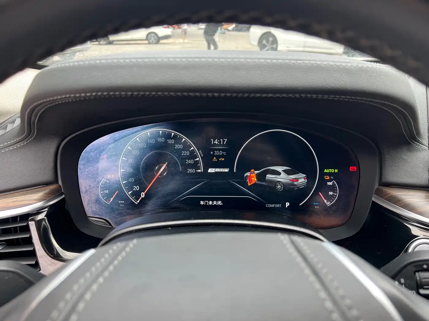 BMW 5 Series New Energy 2019 530Le Luxury Package фото 9