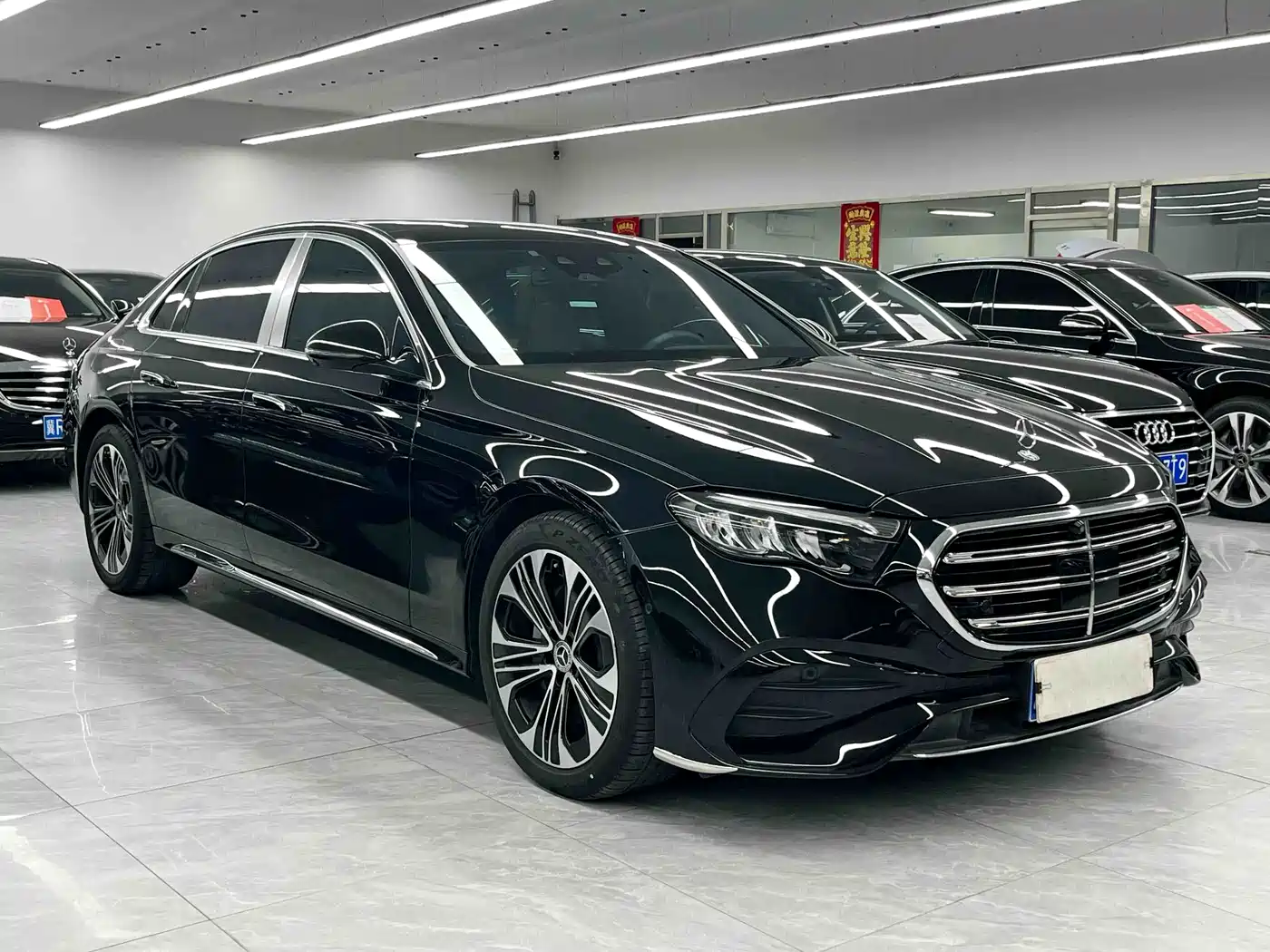Mercedes-Benz E-Class 2024 E 300 L Fashion Sport фото 3