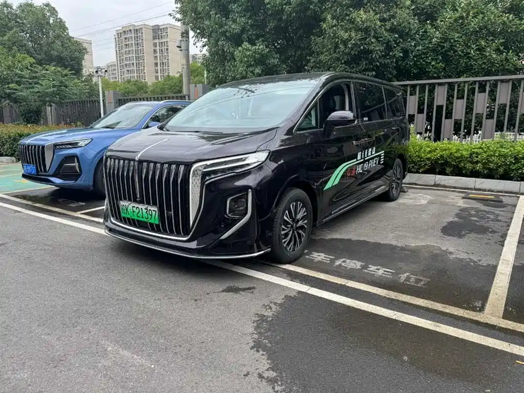 Hongqi HQ9 PHEV 2024 Model 2.0T AWD Luxury Edition