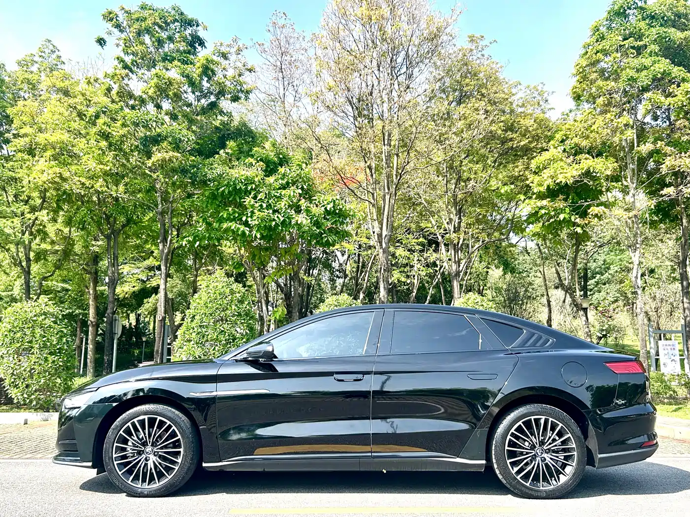 BYD HAN