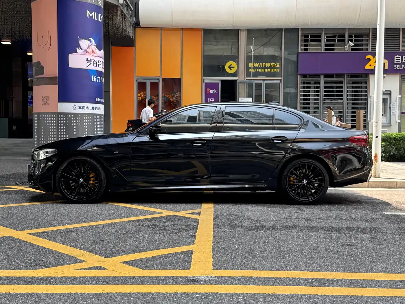 BMW 5 Series 2019 Facelift 530Li Leading M Sport Package фото 4
