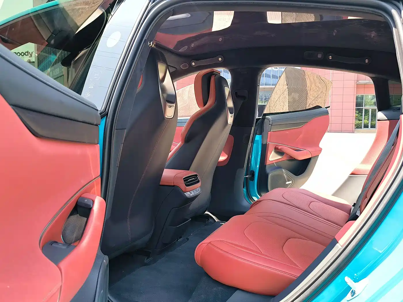 Xiaomi Auto Xiaomi SU7 2024 AWD Extended Range Advanced Smart Driving Max Edition фото 6