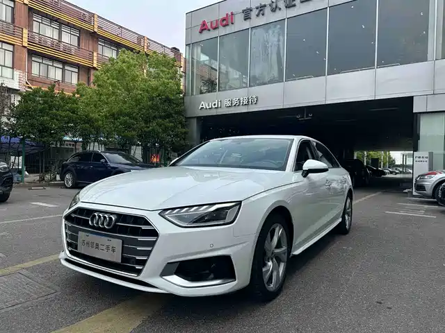 Audi A4L 2020 40 TFSI Luxury Elegance