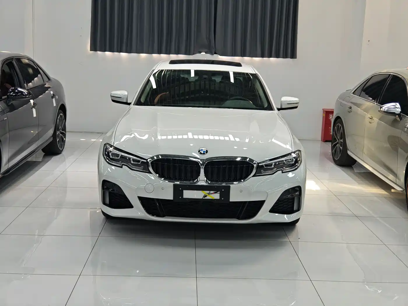 BMW 3-SERIES