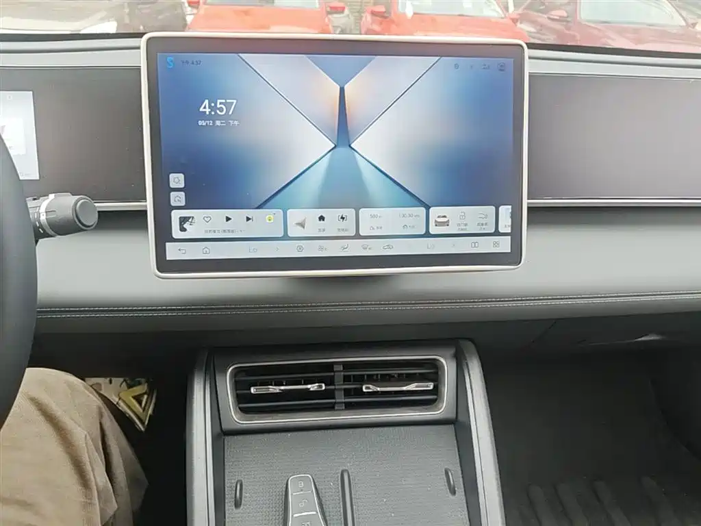 BYD Qin L 2025 DM-i Smart Drive Edition 80KM Leading фото 13