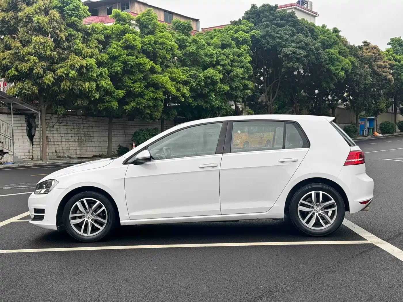 Volkswagen Golf 2016 230TSI Automatic Luxury фото 3