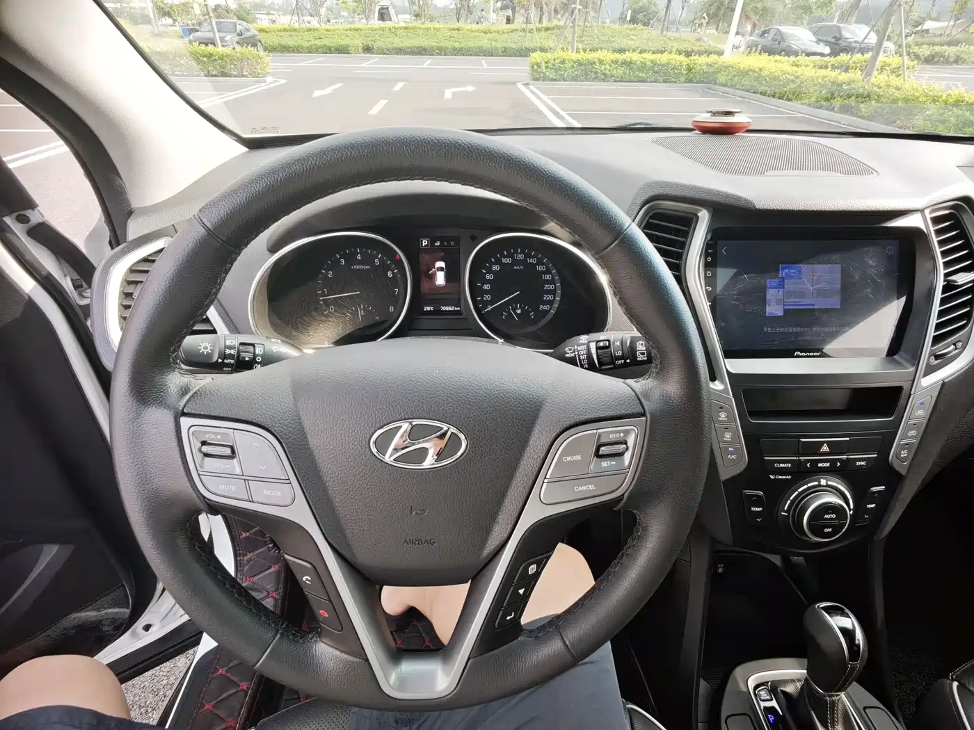 Hyundai Santa Fe 2017 2.0T Automatic 4WD Intelligent 7-Seater фото 18