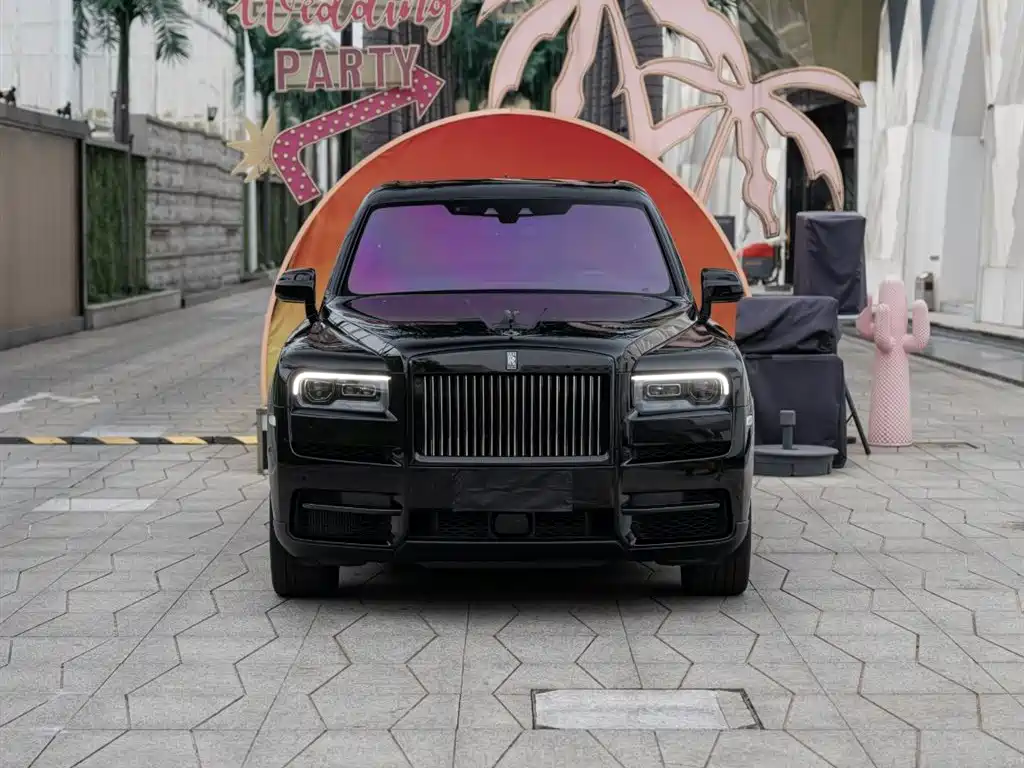 Rolls-Royce Cullinan 2023 2024 Black Badge