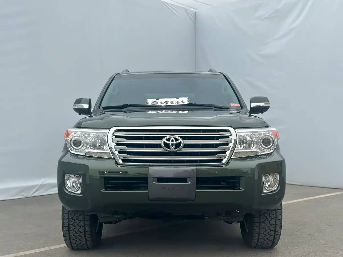 Toyota Land Cruiser (Import) 2015 4.0L V6 Middle East Limited Edition фото 2