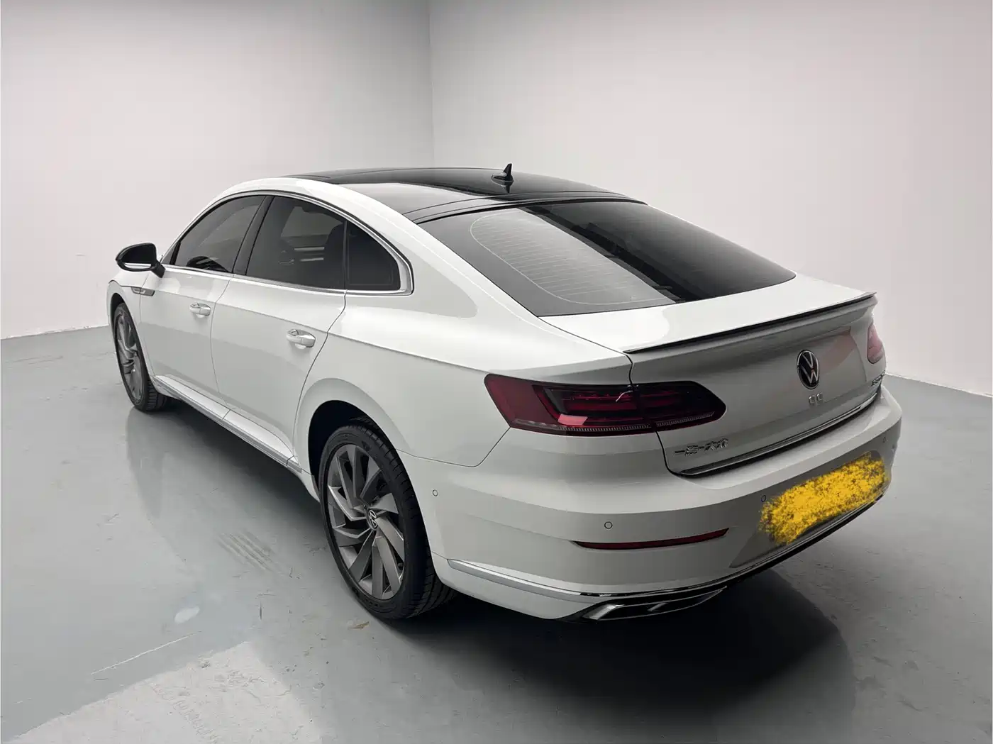 Volkswagen FAW-Volkswagen CC 2023 380TSI Eye-catching Edition фото 6