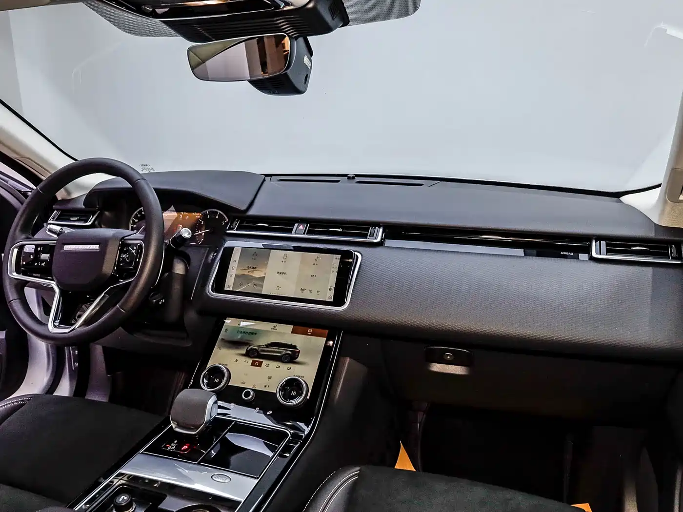Land Rover Range Rover Velar 2022 250PS фото 27