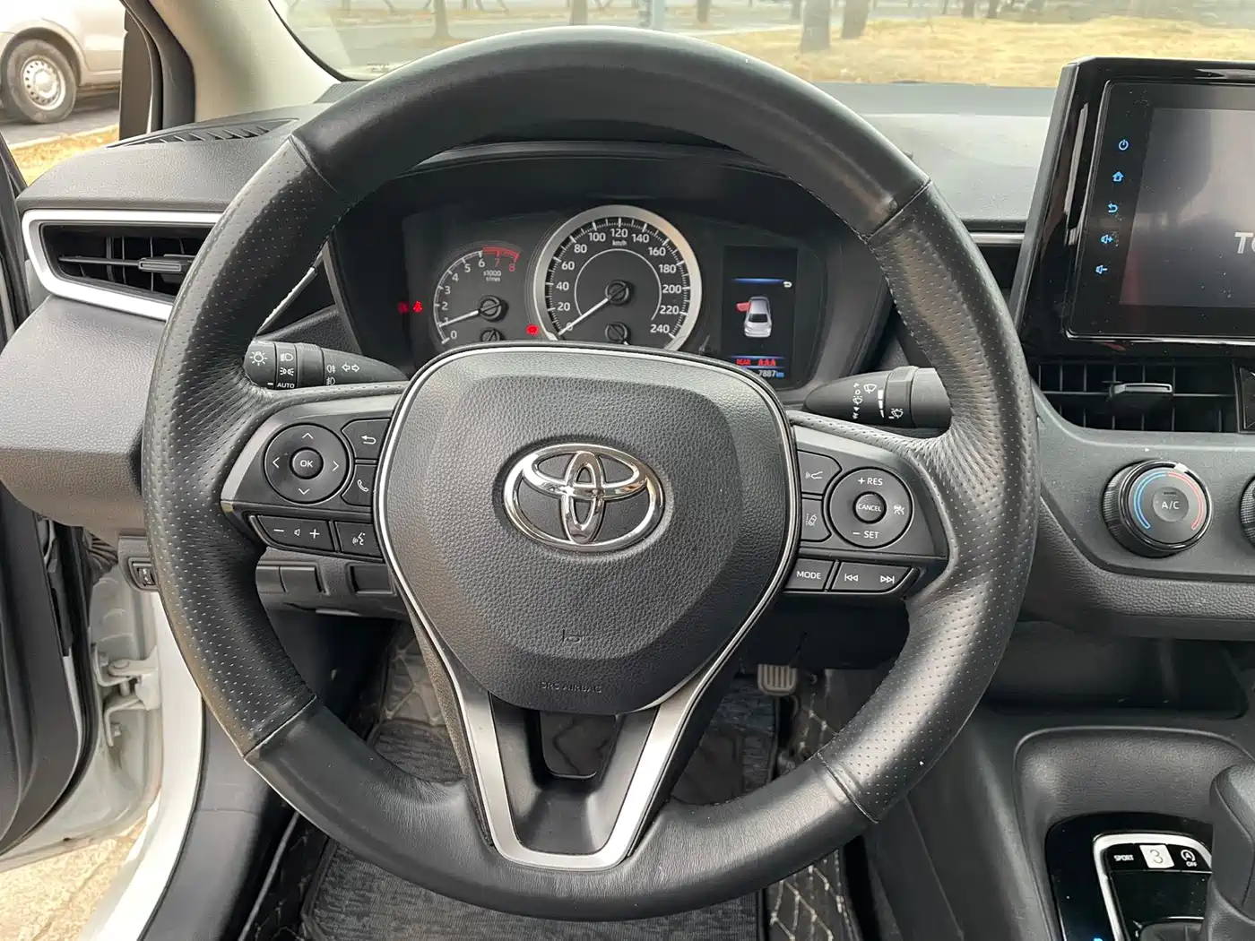 Toyota Corolla 2022 1.2T S-CVT Pioneer PLUS Edition фото 14