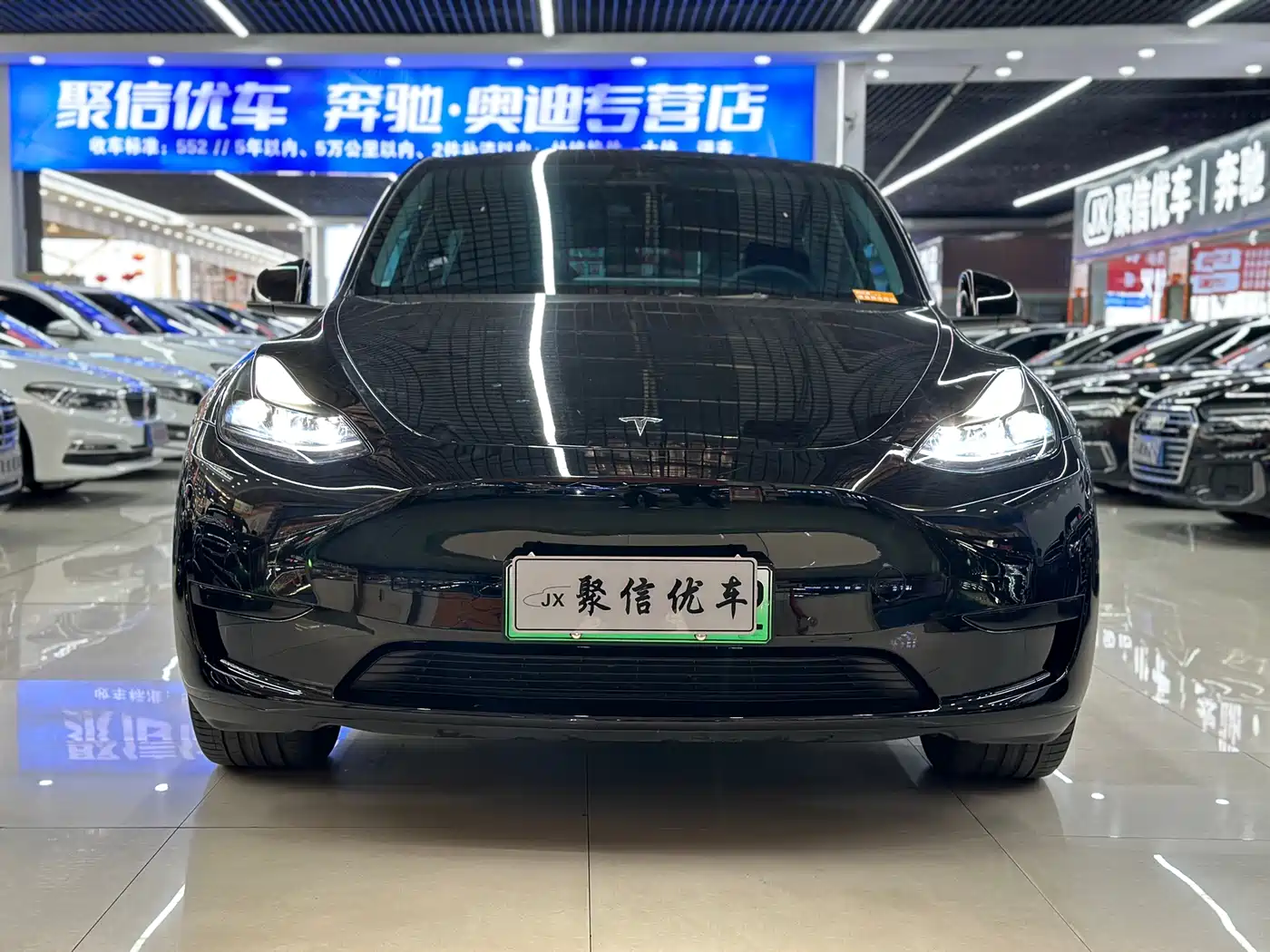 TESLA MODEL Y