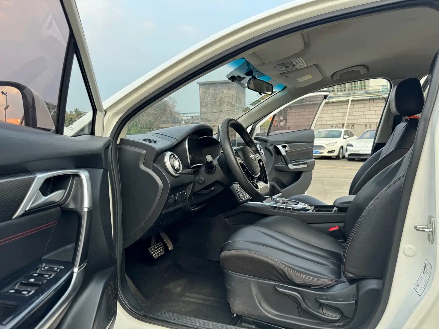 BAIC Beijing EU5 2019 2018 R500 Smart Wind Edition