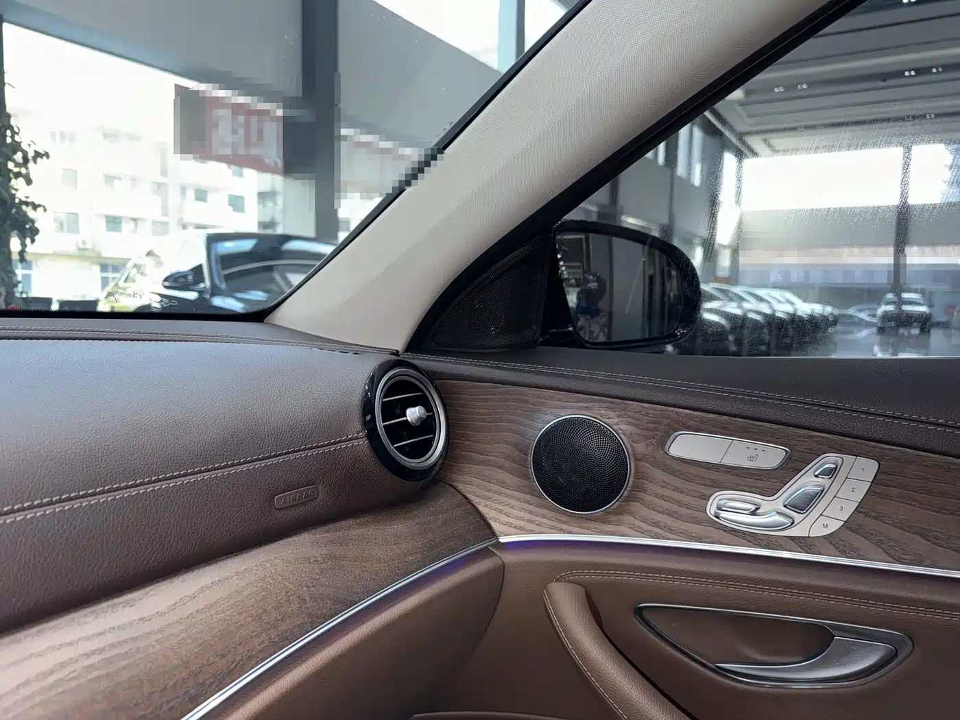 Mercedes-Benz E-Class 2019 E 300 L Luxury фото 7
