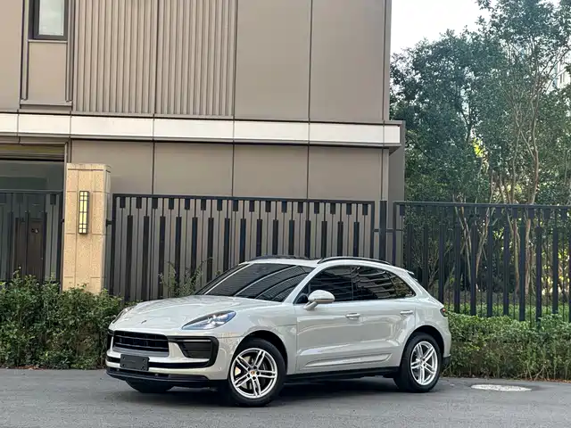 Porsche Macan 2024