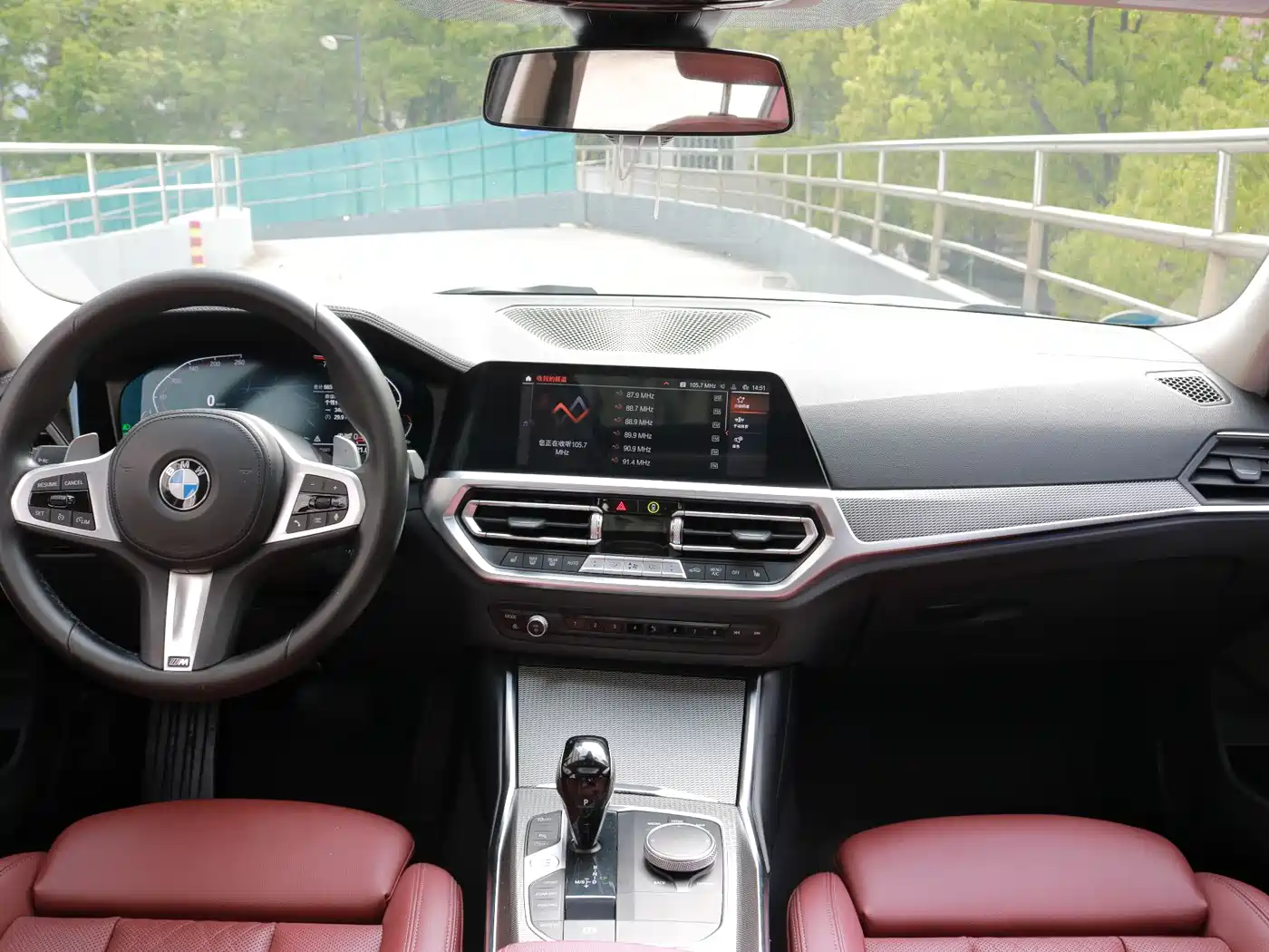 BMW 3 Series 2021 325i M Sport Night Edition фото 10