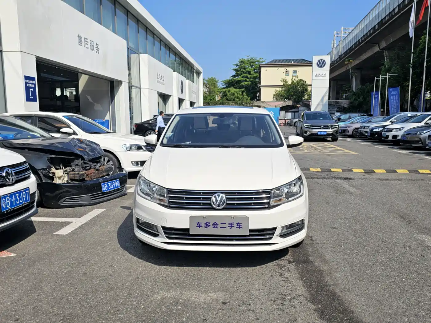 Volkswagen Santana 2021 1.5L Automatic Comfort Edition фото 2