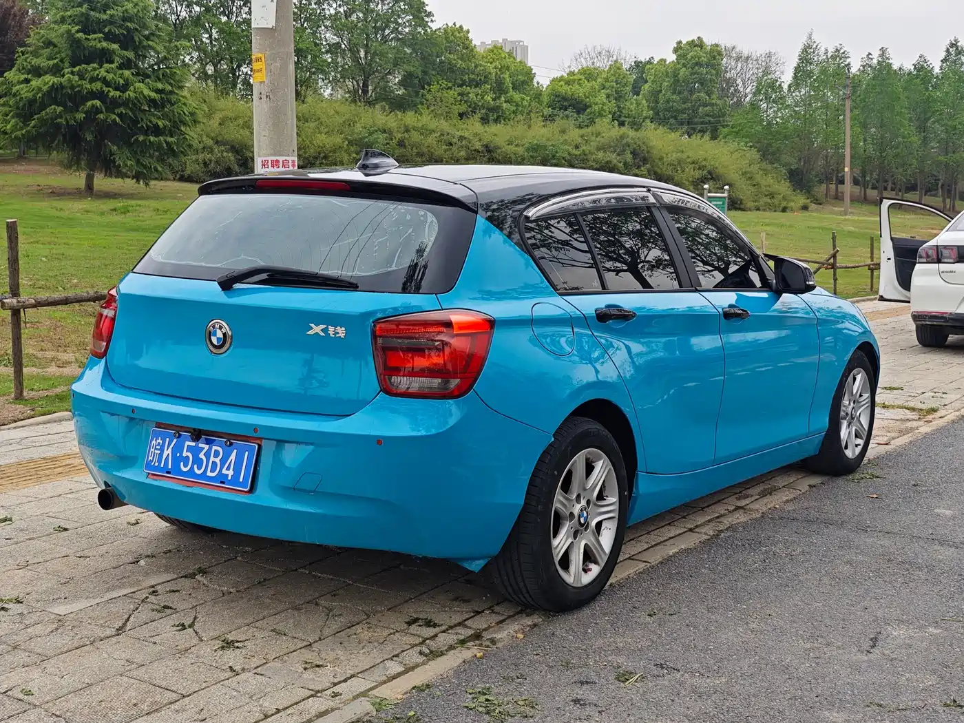 BMW 1 Series (Import) 2013 Facelift 116i Leading Model фото 7