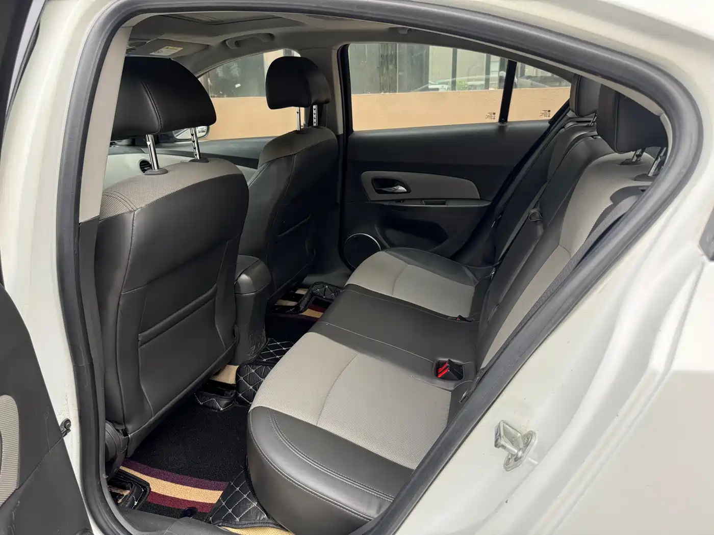 Chevrolet Cruze 2013 Model 1.6L SE AT фото 6
