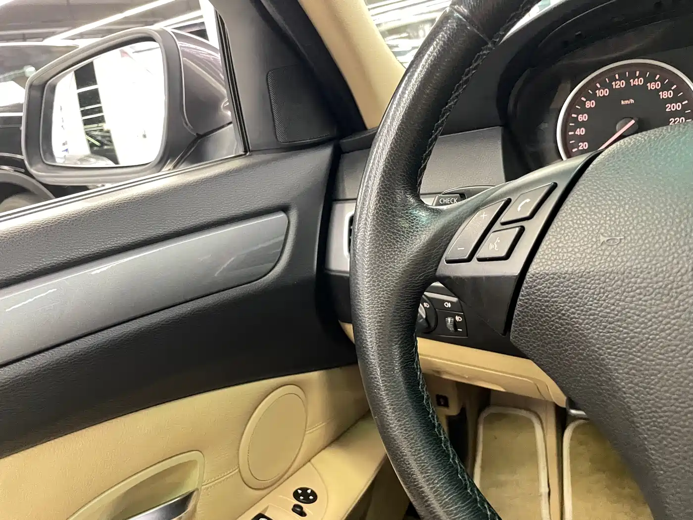 BMW 5 Series 2009 520Li Premium фото 14