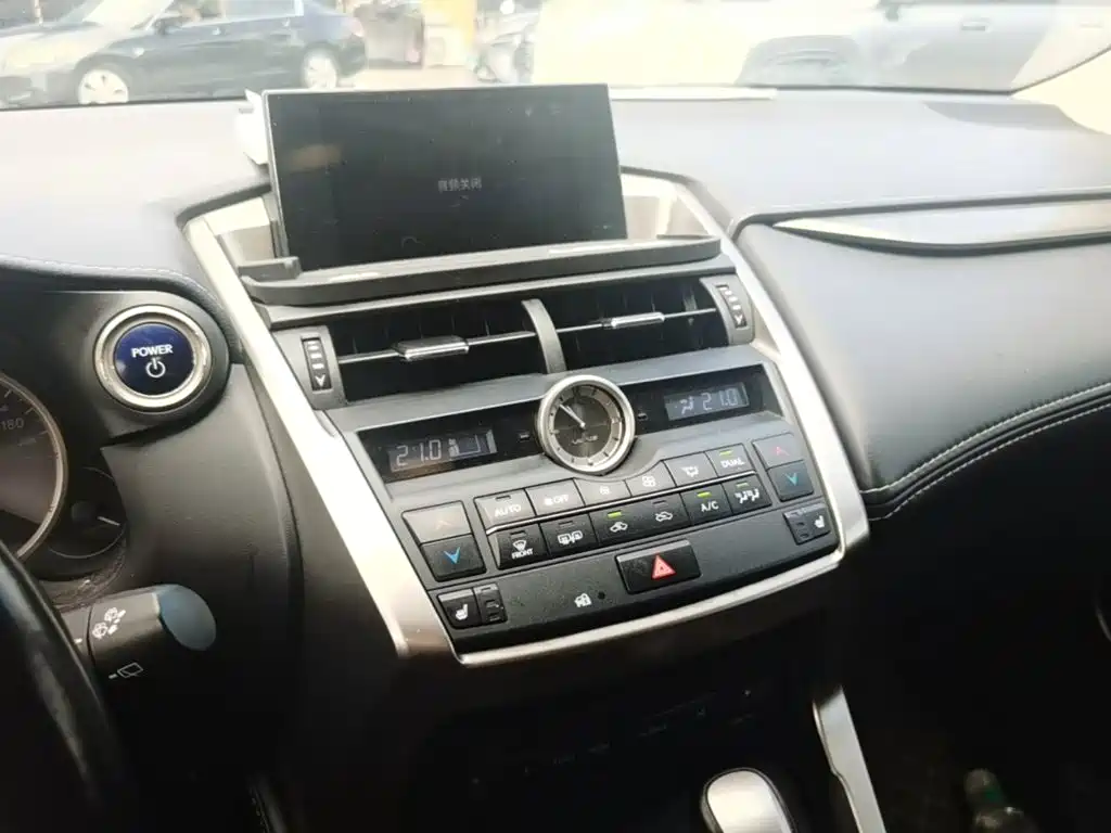 Lexus NX 2015 2015 300h FWD Luxury