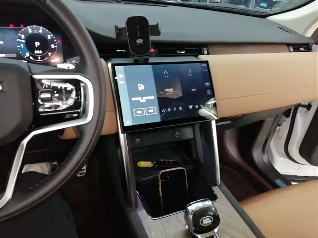Land Rover Discovery Sport 2025 249PS Performance Tech Edition фото 13