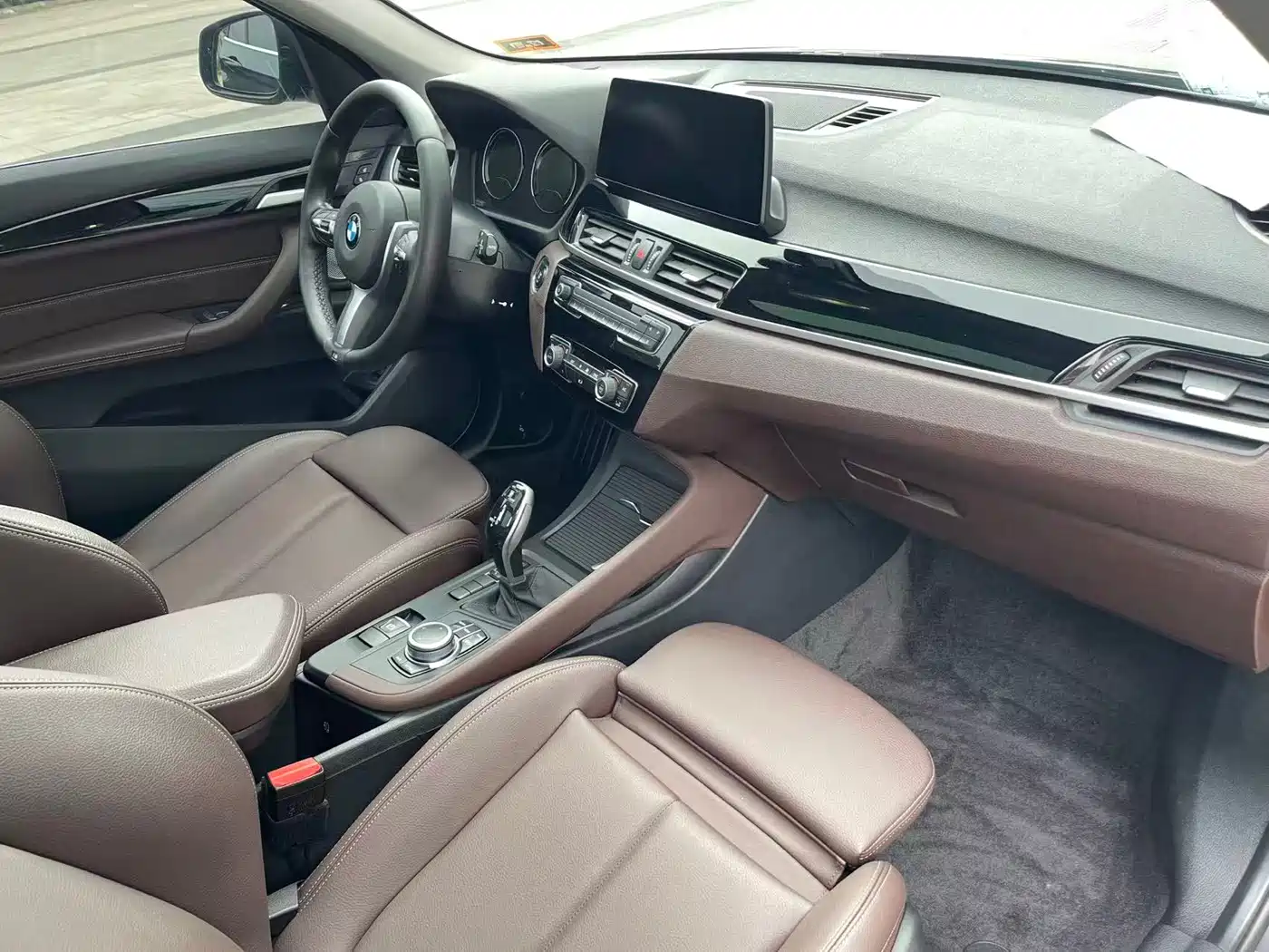 BMW X1 2021 sDrive25Li Leading фото 14