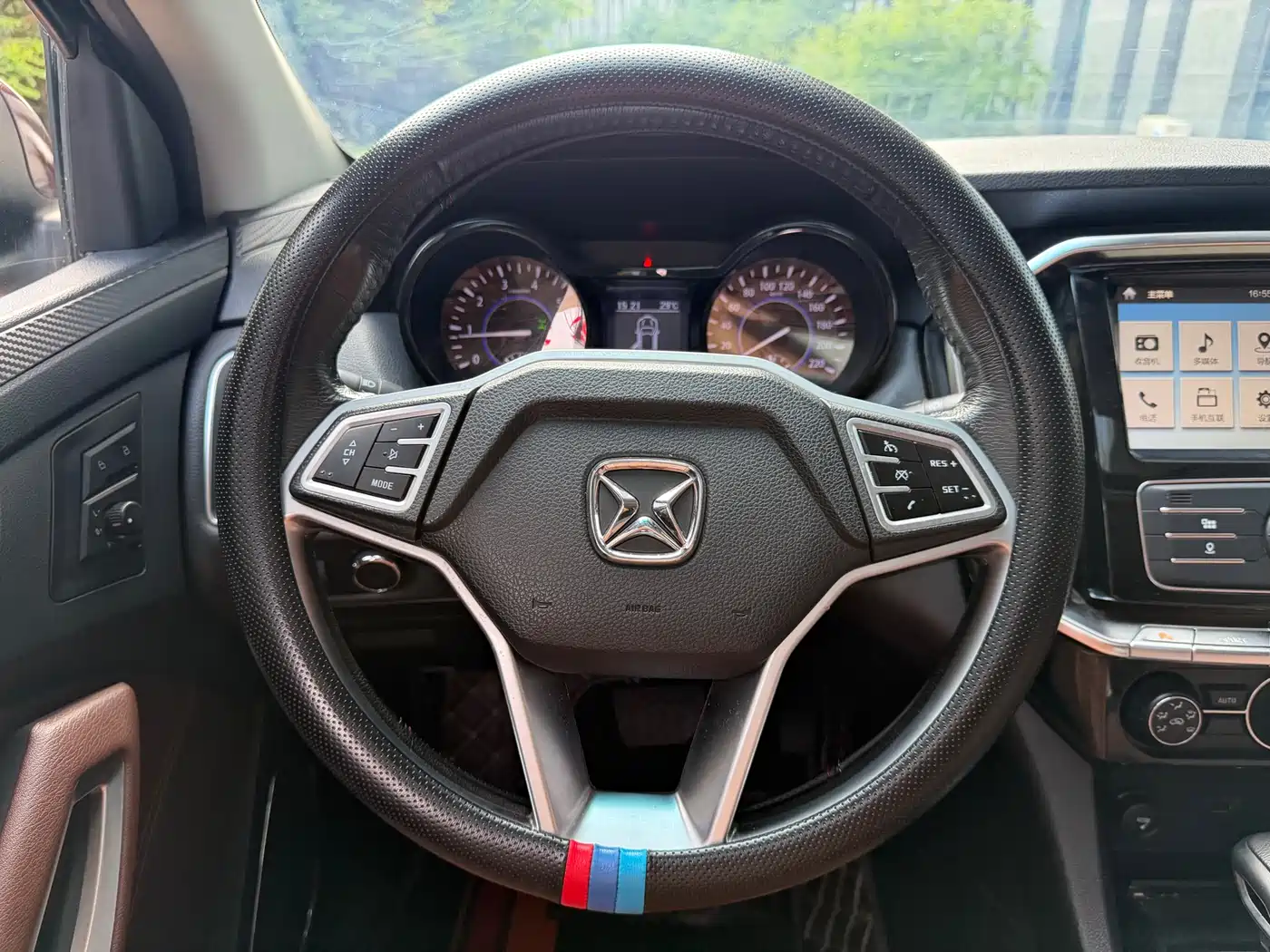 Jiangling Yusheng S350 2017 2016 2.0T Automatic 4WD Gasoline Luxury 5-seater