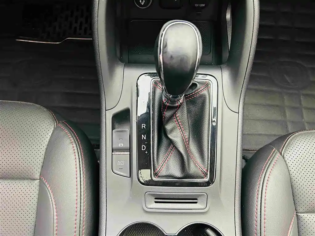 Changan CS75 2014 2014 1.8T Automatic Elite (China IV)