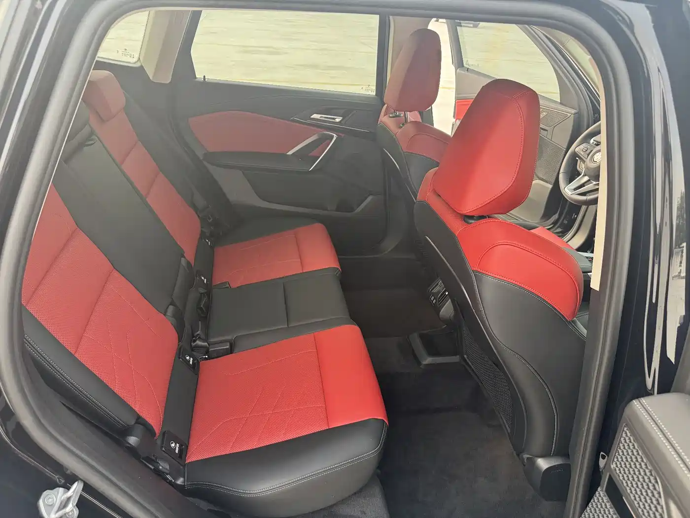 BMW X1 2023 sDrive20Li X Design Package фото 12