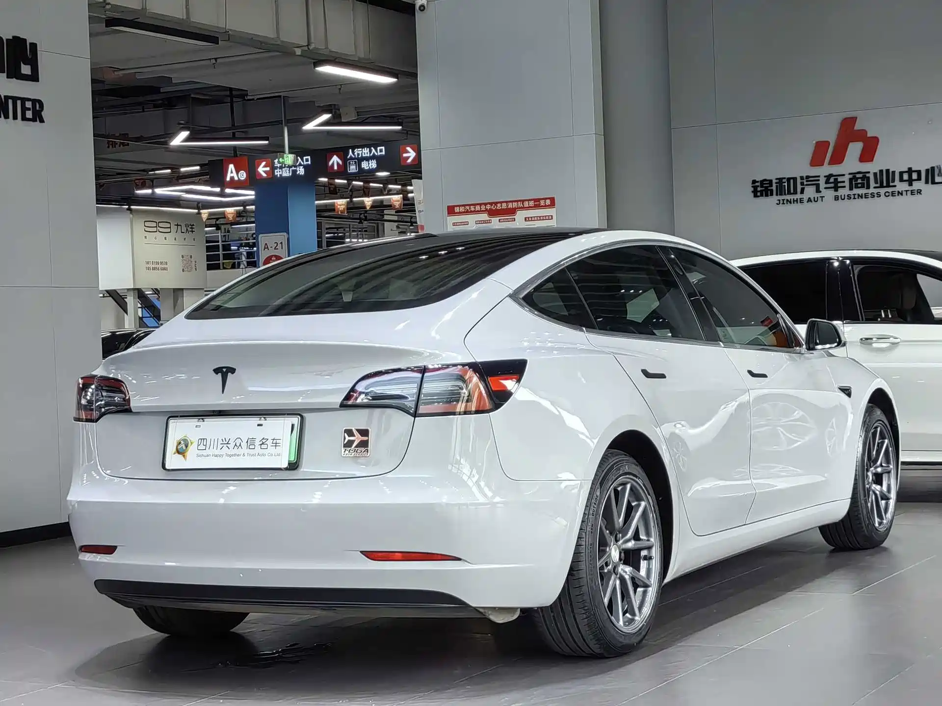 Фото 6 - Tesla Model 3 (Import)