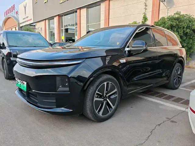 Li Auto L6 2024