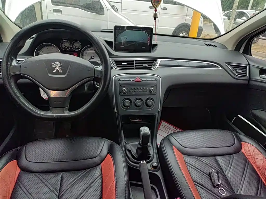 Peugeot 308 2014 Model Joy Edition Classic 1.6L Manual Superior Style фото 10