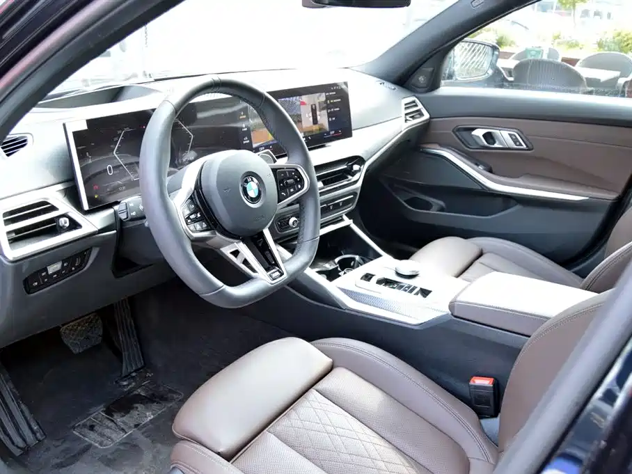 BMW 3 Series 2025 330Li Premium M Sport Night Edition фото 6