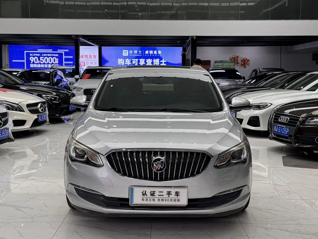 Buick Excelle 2015 15N Automatic Elite фото 3