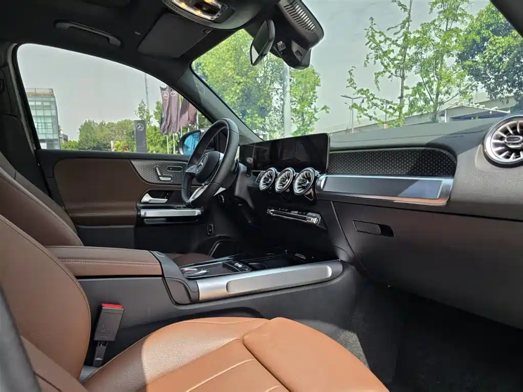 Mercedes-Benz GLB 2024 GLB 220 Fashion фото 16