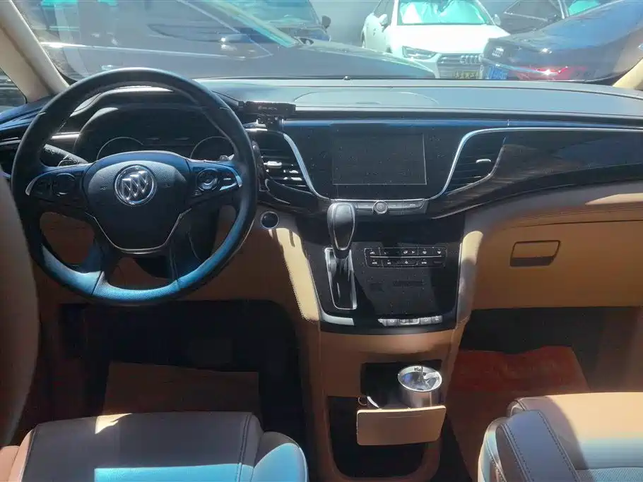 Buick GL8 2018 ES 28T Luxury Type China VI фото 12