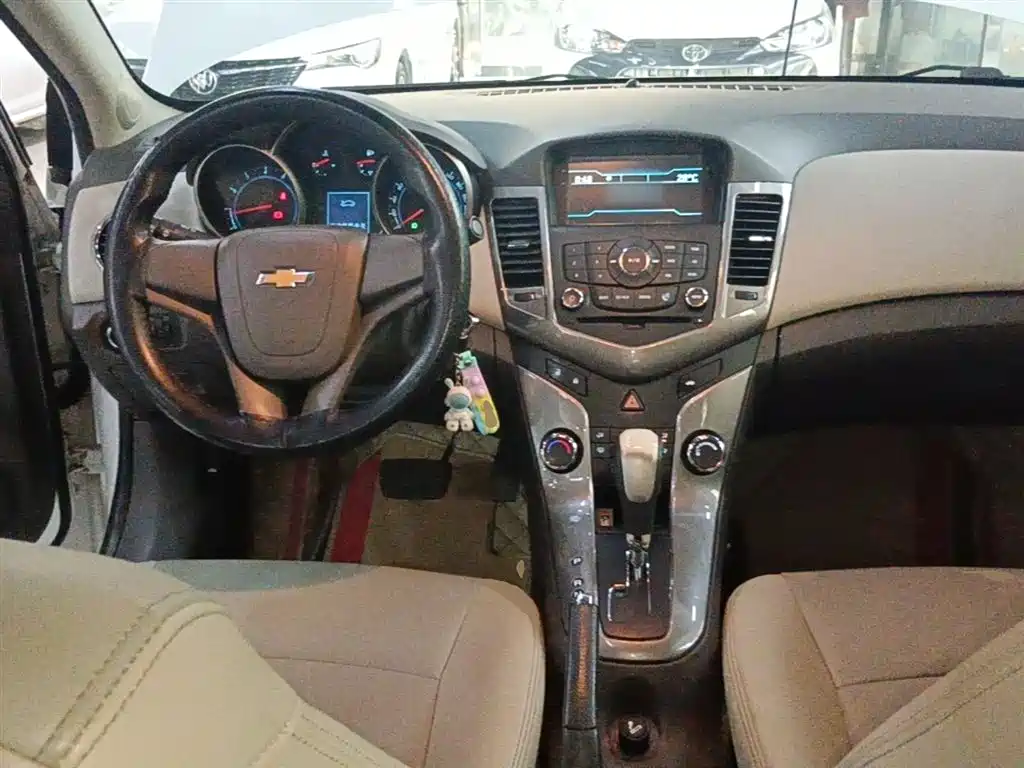 Chevrolet Cruze 2015 1.5L Classic SE AT фото 10