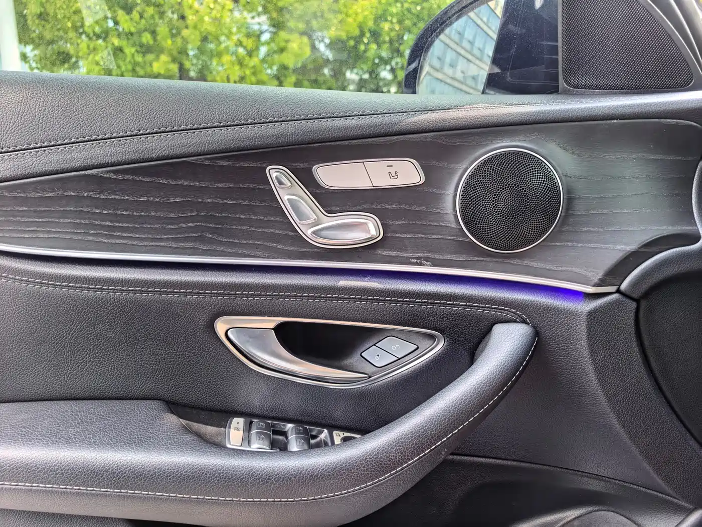 Mercedes-Benz E-Class 2019 E 260 L Sport фото 13