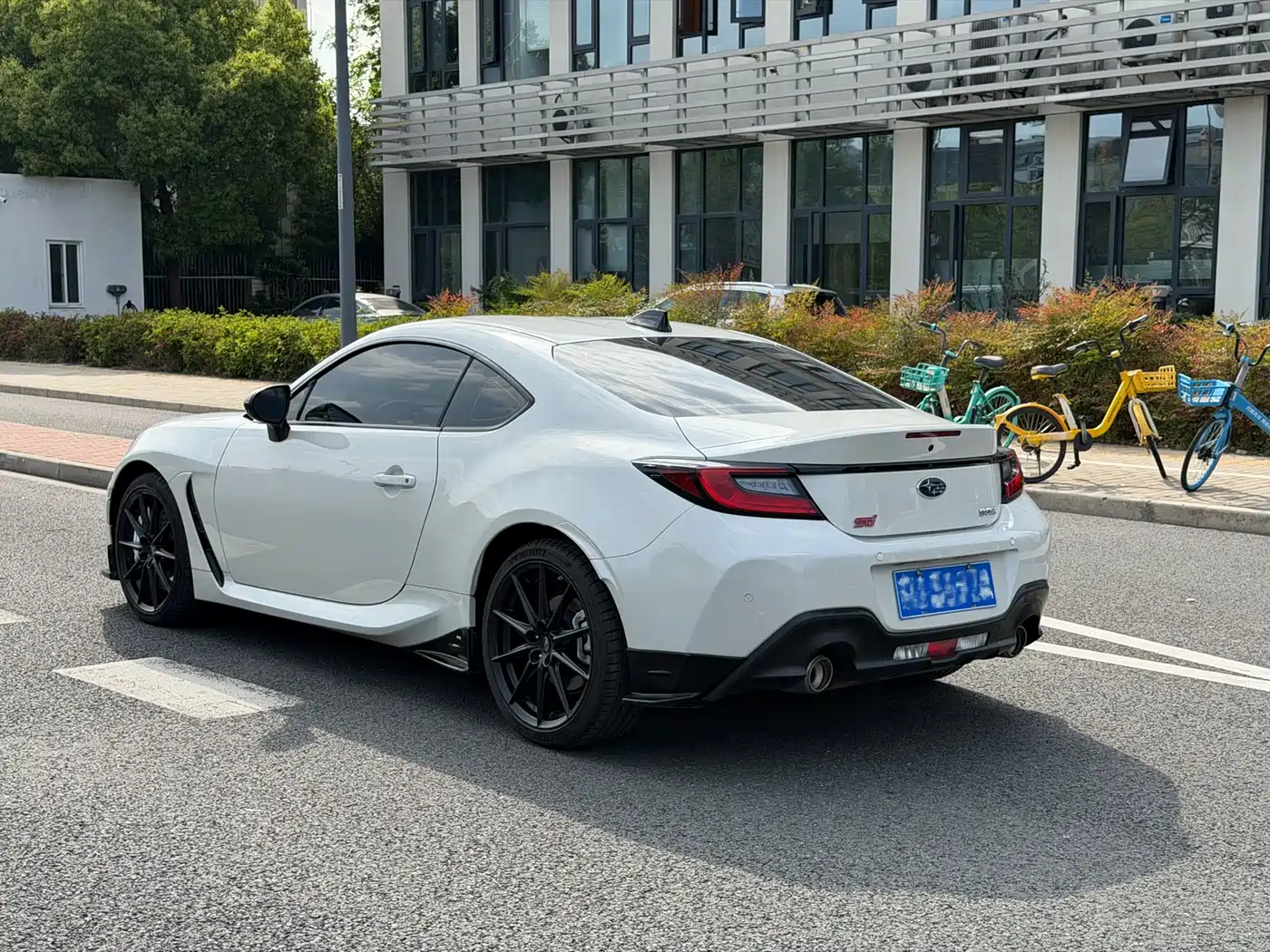 SUBARU BRZ
