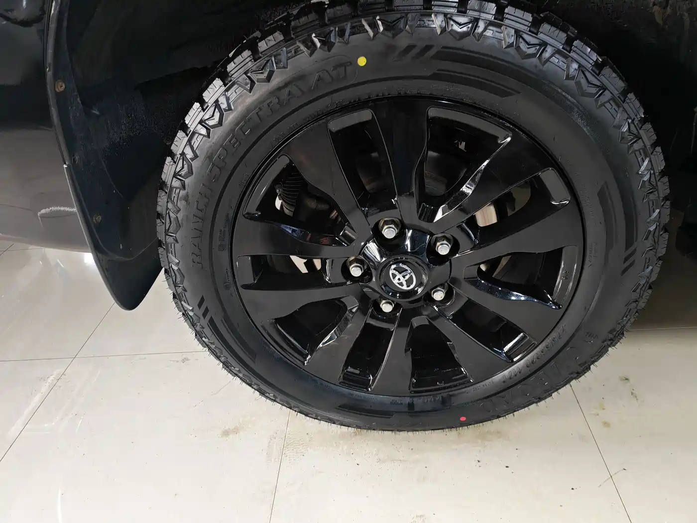 Toyota Sequoia 2010 5.7 Platinum Edition фото 19