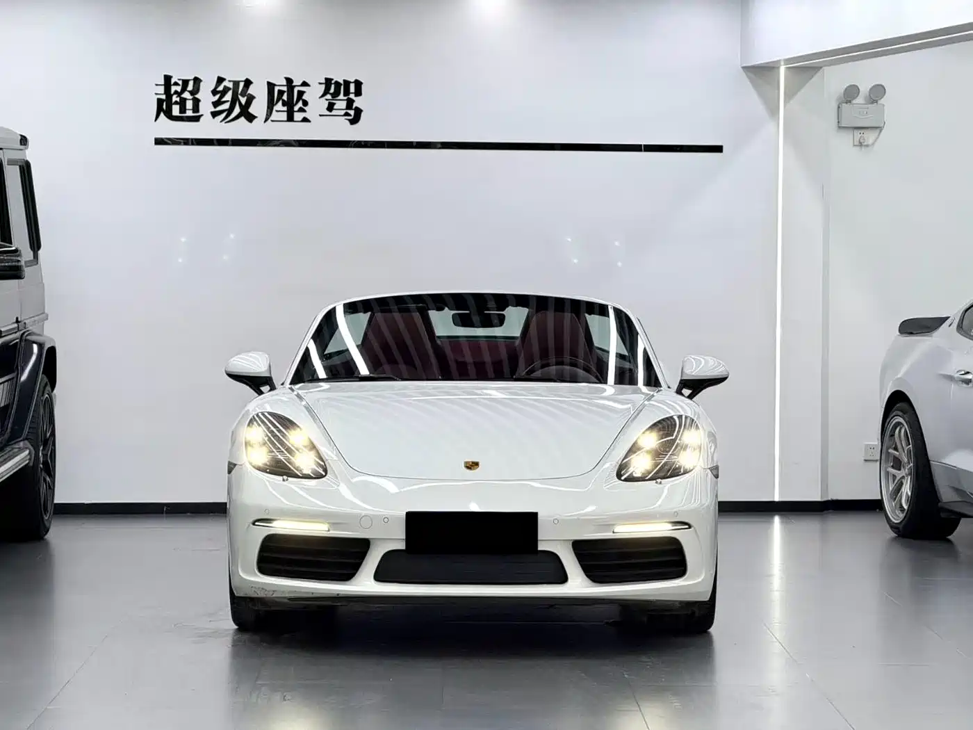 Porsche 718 2022 Boxster 2.0T фото 2