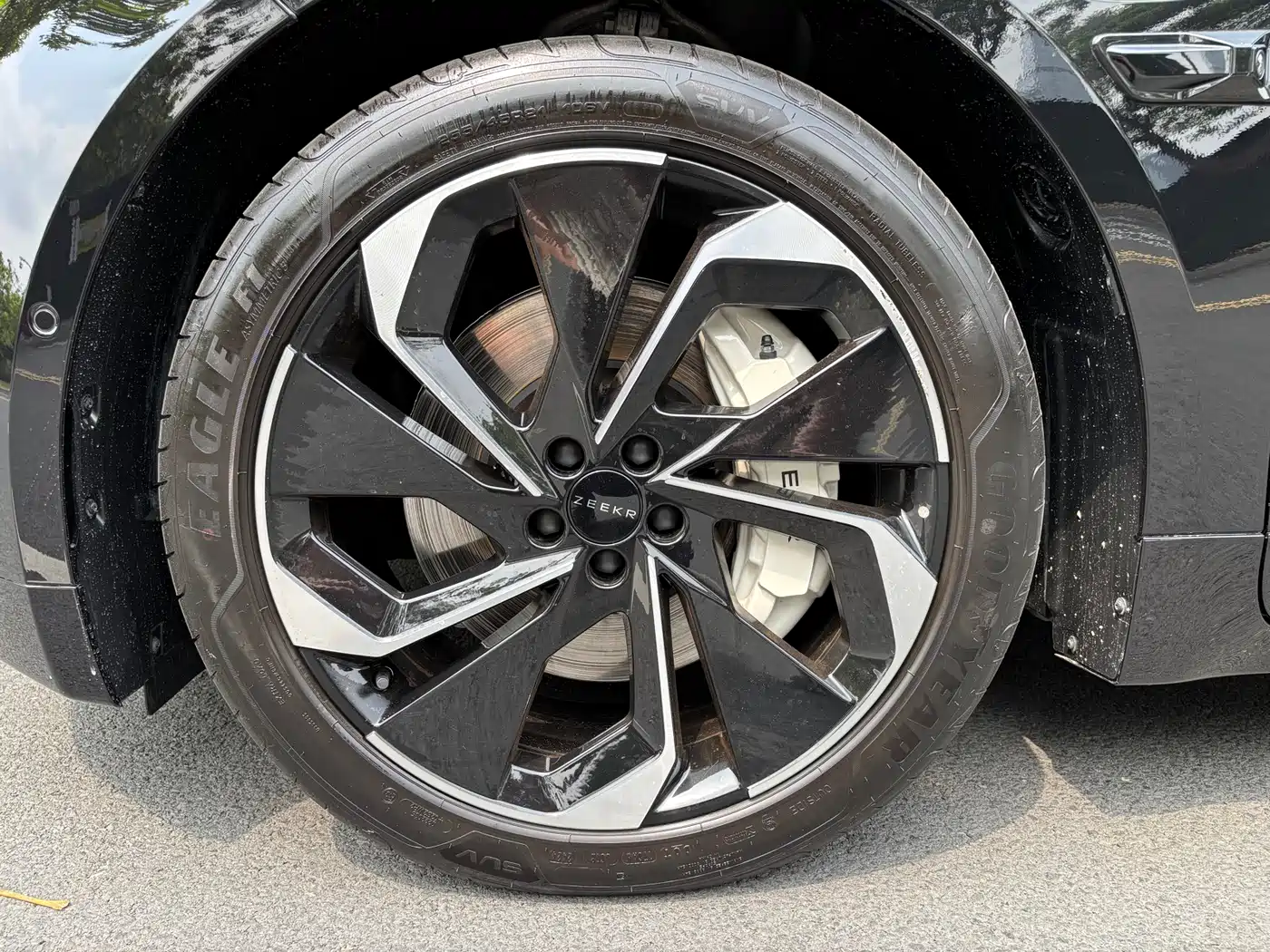 ZEEKR EXTREME KRYPTON 001