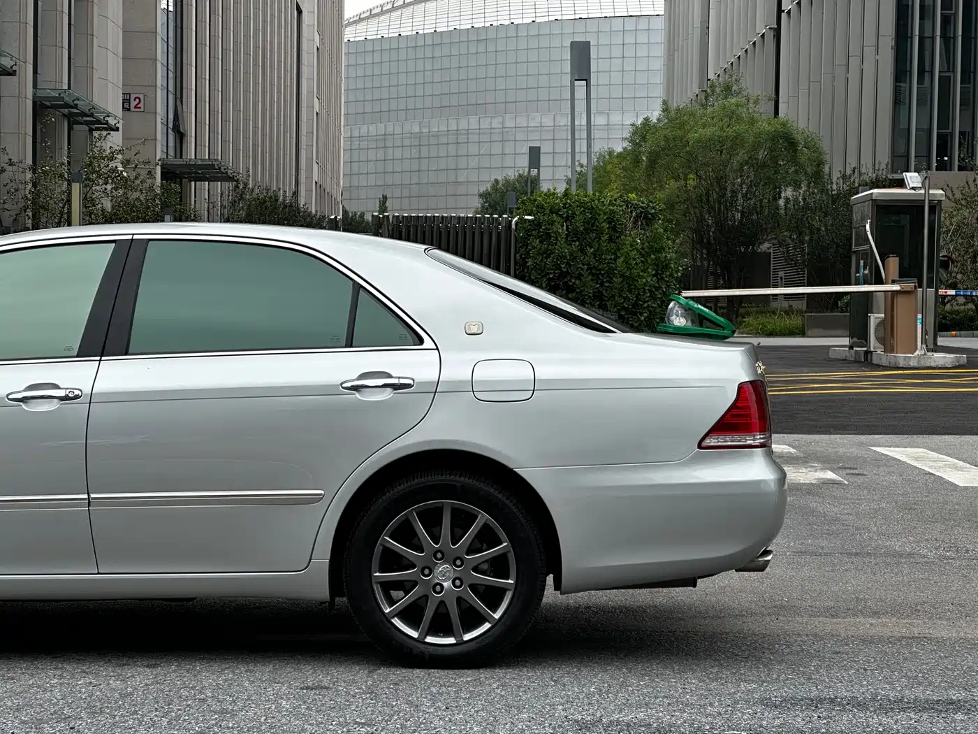 Toyota Crown 2009 2.5L Royal Special Navigation Edition фото 6
