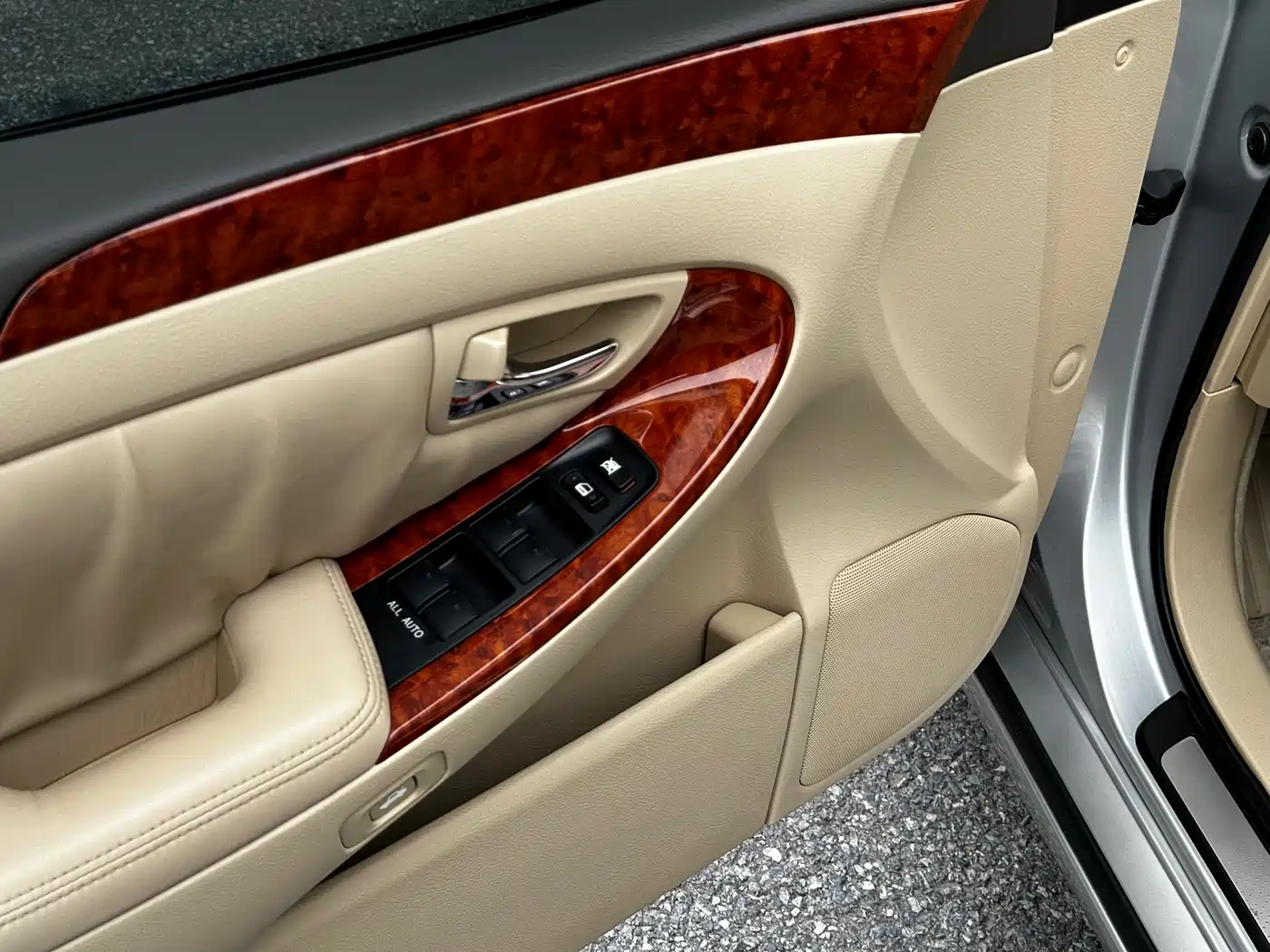 Toyota Crown 2009 2.5L Royal Special Navigation Edition фото 21