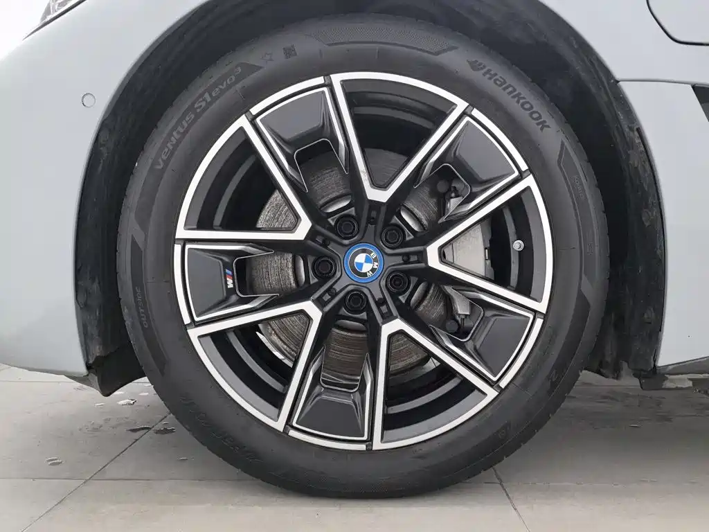 BMW i4 2023 2022 eDrive40